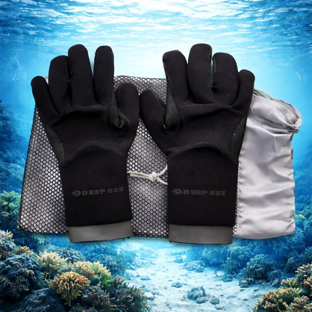 Deep See Neoprene Diving Gloves Size S New w/ Mesh Carry Bag Scuba Snorkel